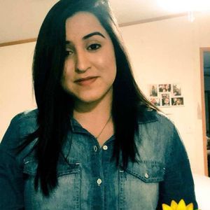 Meet your Posher, Anahi